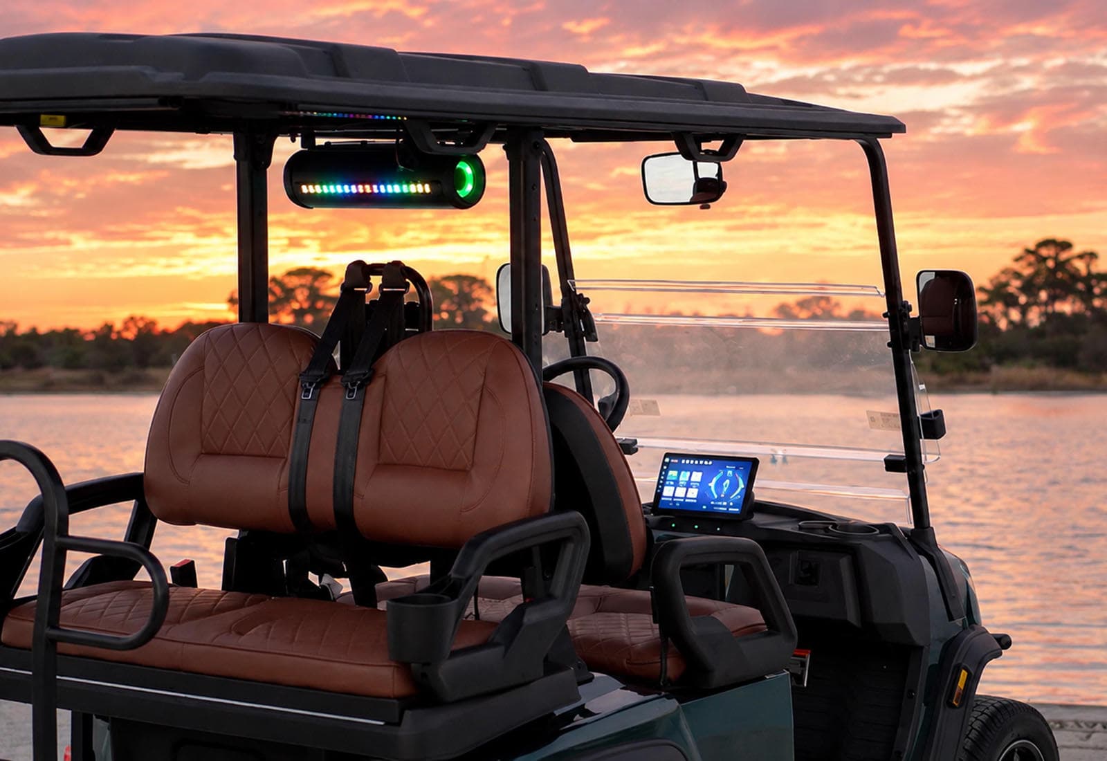 ICON i40X, Four-passenger lifestyle view